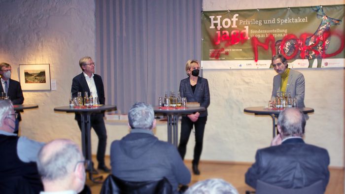 BUND Landesvorsitzender Holger Sticht zur Podiumsdiskussion im Schloss Brake